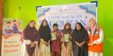 Kado Istimewa Jelang Ramadan: Dua Santri RQ Arrahmah Tuntaskan Tasmi’ Juz 30
