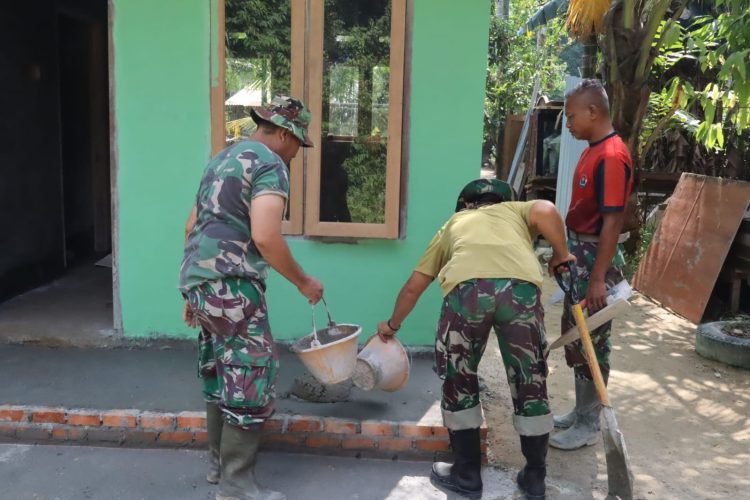 Gotong Royong Satgas TMMD dan Warga, RTLH Ibu Sarianis Capai 88 Persen