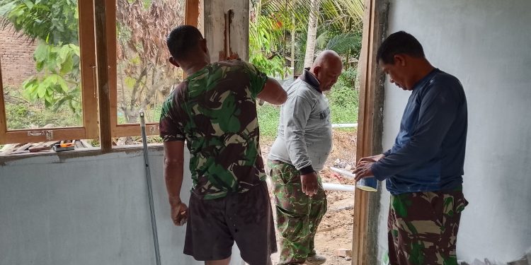 Pembangunan RTLH Ibu Anismar Capai 89 Persen, Satgas TMMD ke-127 Kodim 0301/Pekanbaru Percepat Tahap Penyelesaian