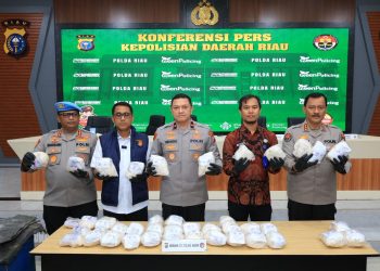 Polda Riau Amankan Heroin dari Dua Tersangka di Bengkalis, Ditaksir Bernilai Rp68 Miliar
