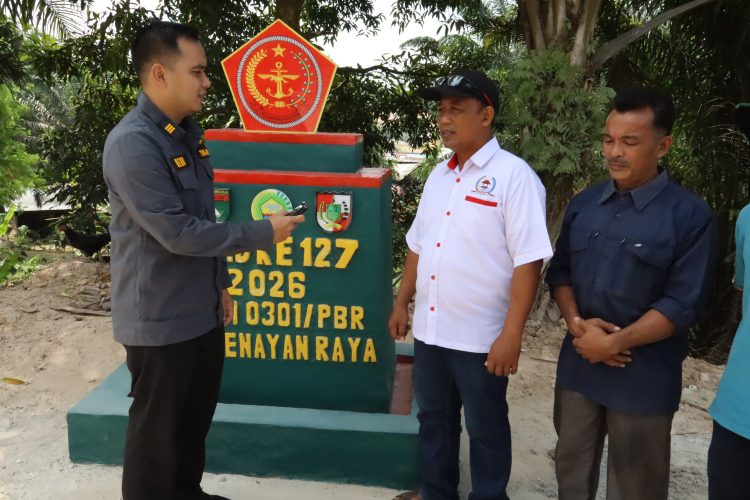 Dispenad Tinjau Langsung Pelaksanaan TMMD Ke-127 di Tuah Negeri