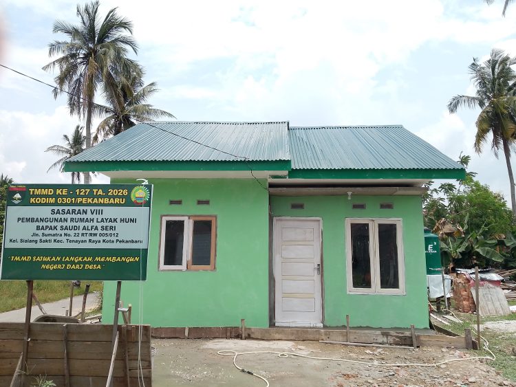 Satgas TMMD ke-127 Kodim 0301/Pekanbaru Rampungkan RTLH Bapak Saudi Alfa Seri, Progres Capai 92 Persen