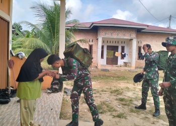 Dari Prajurit Jadi Keluarga, Perpisahan Satgas TMMD dan Warga Tuah Negeri Mengharukan