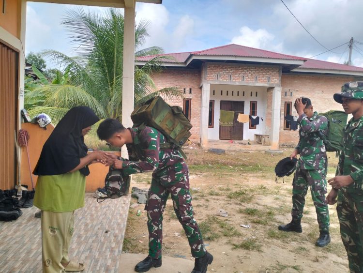 Dari Prajurit Jadi Keluarga, Perpisahan Satgas TMMD dan Warga Tuah Negeri Mengharukan