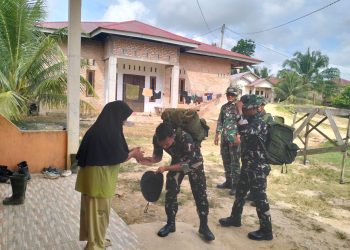 Ikatan Keluarga yang Terjalin di TMMD, Saatnya Satgas Pamit dari Rumah Warga
