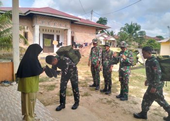 Air Mata Perpisahan Satgas TMMD dan Keluarga Asuh Setelah 30 Hari Kebersamaan