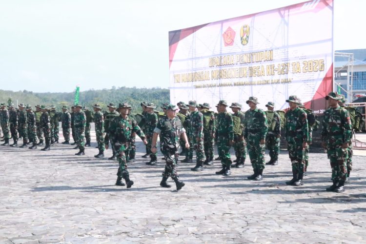 Kasdam XIX/Tuanku Tambusai Tutup TMMD ke-127 Kodim Pekanbaru di Tenayan Raya