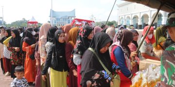 Bazar Pangan Murah dan Pengobatan Gratis Warnai Penutupan TMMD ke-127