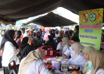 Penutupan TMMD ke-127, Kodim 0301/Pekanbaru Hadirkan Bazar Pangan Murah dan Pengobatan Gratis