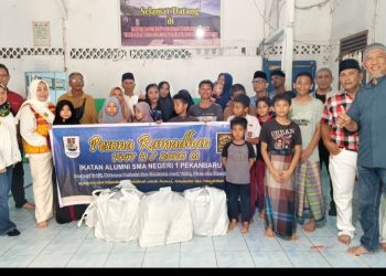 Ramadhan Penuh Berkah,Ikatan Alumni SMA Negeri 1 Pekanbaru Berbagi di Panti Asuhan Bhakti Mufaridun