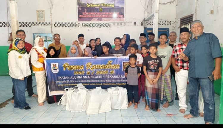 Ramadhan Penuh Berkah,Ikatan Alumni SMA Negeri 1 Pekanbaru Berbagi di Panti Asuhan Bhakti Mufaridun