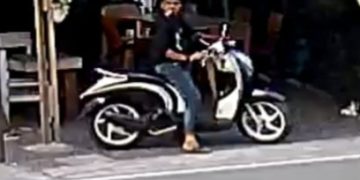 Aksi Pencurian Sepeda Motor Scoopy BM 5448 EJ di Kedai Kopi JKK Jalan Tengku Umar, Pelaku Manfaatkan Kelengahan Korban