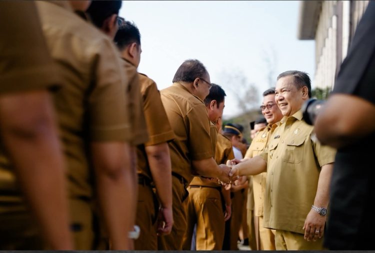 Apel Perdana Pasca Lebaran, Plt Gubernur Riau Soroti Kinerja ASN dan Ketidakstabilan APBD