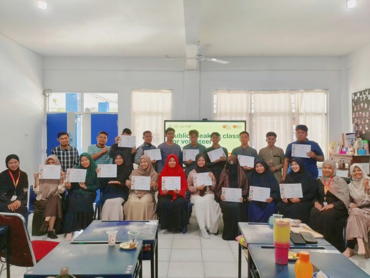 Rumah Zakat Riau Gelar Pelatihan Public Speaking untuk Relawan di Pekanbaru