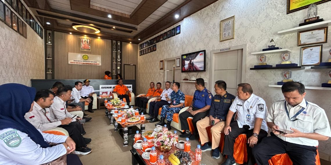 Rumah Zakat Riau dan BASARNAS Perkuat Sinergi Penanggulangan Bencana Melalui Simulasi Evakuasi Gedung