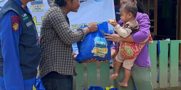 JALUR Ditpolairud Polda Riau Hadirkan Negara untuk Suku Talang Mamak, 8 Jam Perjalanan ke Pedalaman 