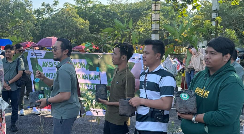 BEM Fasilkom Unilak dan Pertamina Patra Niaga Gelar Aksi Nyata Hari Bumi di Pekanbaru.