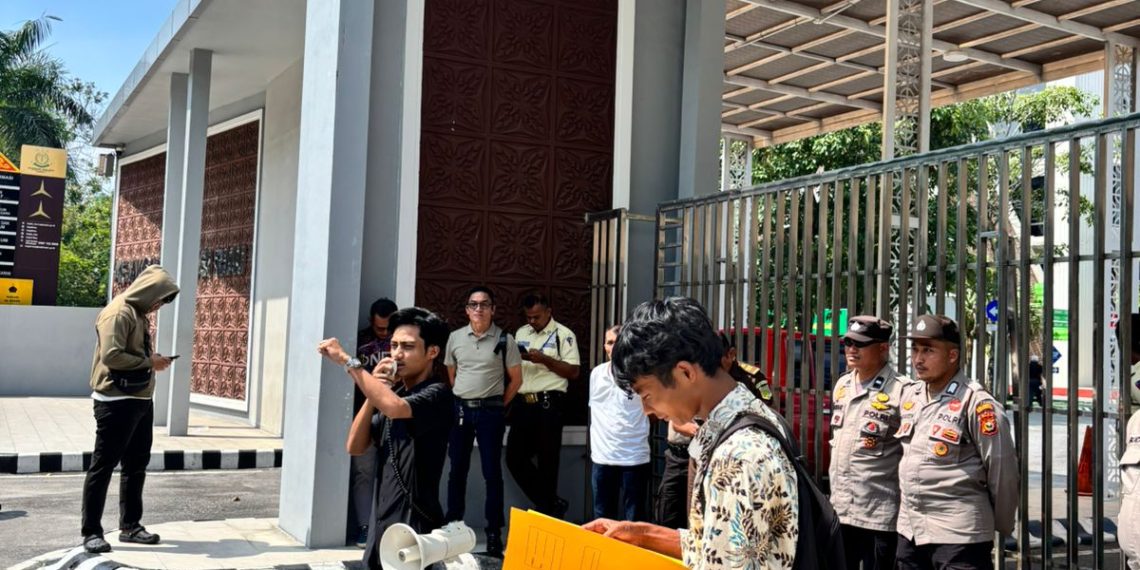 FOPAM-RIAU Gelar Aksi, Desak Pengusutan Dugaan Pencemaran dan Penyimpangan di DLH Rohil