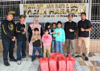 Berbagi di Hari Mulia, Yayasan Tanjak Bertuah Riau Hadirkan Senyum dan Harapan bagi Sesama