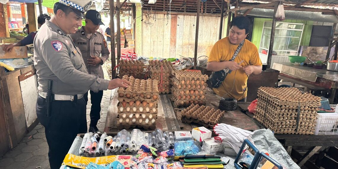 Polsek Limapuluh Pantau Stok Sembako di Pasar Tradisional, Pastikan Harga Tetap Stabil