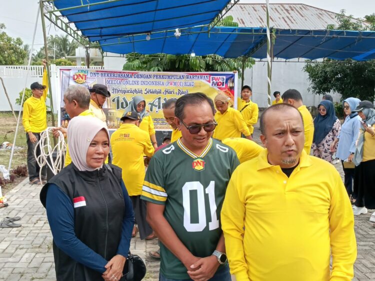 PWMOI Riau dan DNT Tour and Travel Sembelih 4 Ekor Sapi