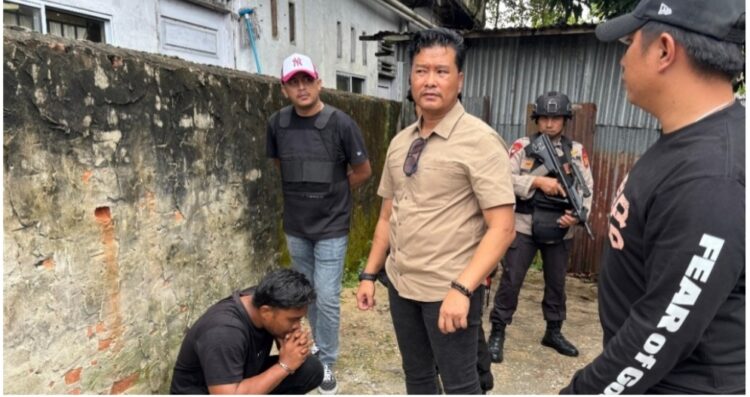 Gerebek Kampung Dalam,Polisi Amankan Sabu dan Ratusan Ekstasi 