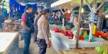 Polsek Limapuluh Monitoring Pasar Sail: Stok Sembako Cukup, Harga Minyak Goreng Bergerak Naik