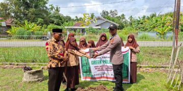 Green Policing Menyentuh Dunia Pendidikan, Polsek Sungai Apit Edukasi Pelajar Jaga Kelestarian Alam