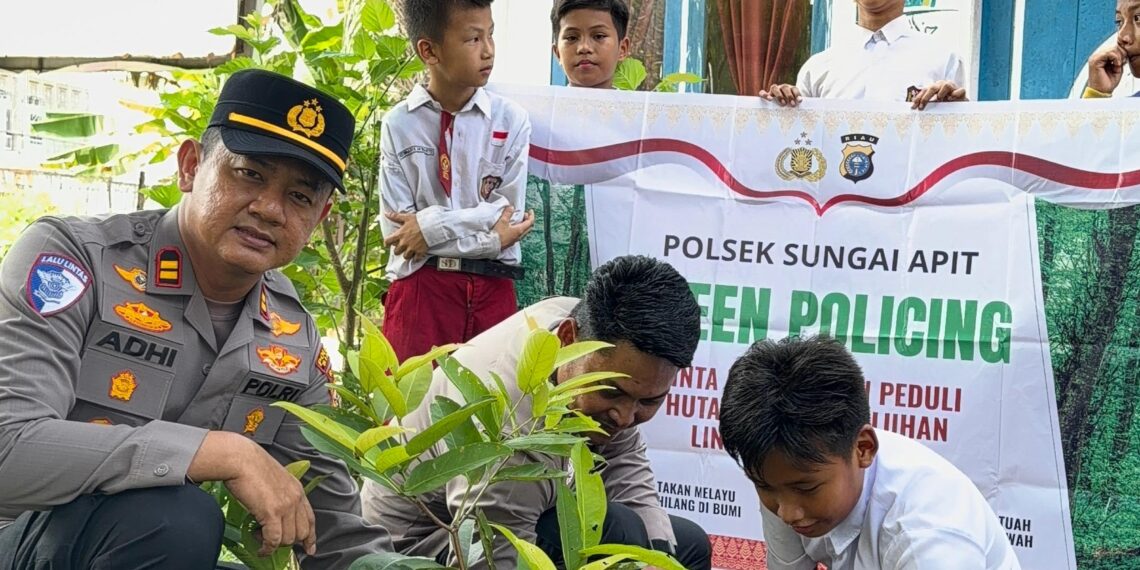 ‎Polsek Sungai Apit Gencarkan Green Policing, Tanamkan Kepedulian Lingkungan Sejak Dini  ‎
