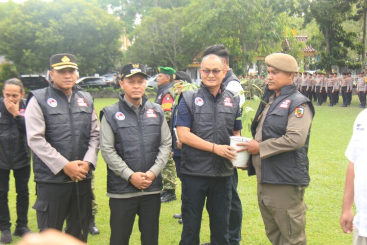 Satukan Langkah Perangi Narkoba Bersama, Kalapas Pekanbaru Hadiri Apel Kesiapsiagaan Satgas Anti Narkoba Kota Pekanbaru