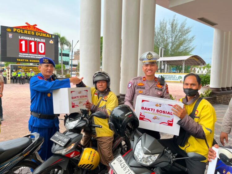 Hari ini Ratusan Paket Bansos disalurkan,Sambut Hari Bhayangkara ke-80 tahun 2026