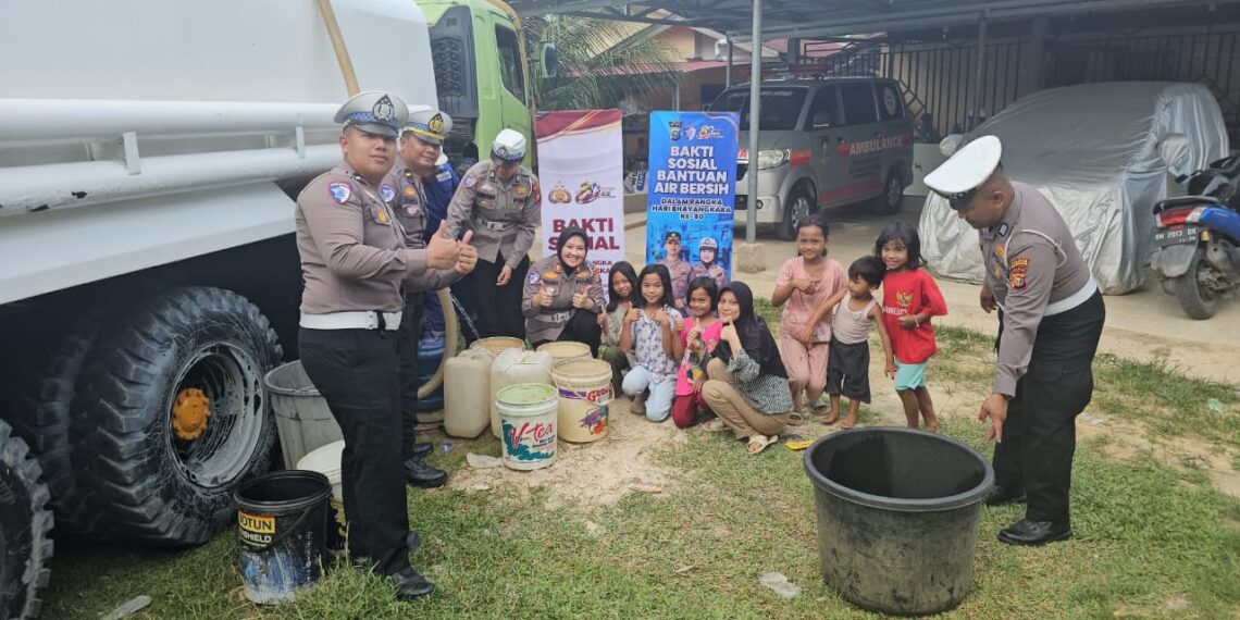 Bukan Sekadar Menjaga Keamanan, Polda Riau Hadir Lewat Aksi Sosial Jelang Hari Bhayangkara ke-80