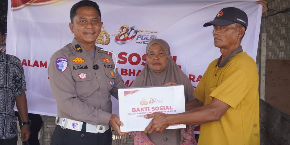 Distribusikan 3.720 Paket Bansos, 29 Program Air Bersih dan 11 Bedah Rumah, Polda Riau Hadir Memberikan Manfaat Nyata untuk Masyarakat
