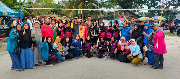 Tumbangkan Rival di Final, Tim Putri Bambu Kuning Sabet Juara Turnamen Olahraga Antar-Kelurahan Tenayan Raya