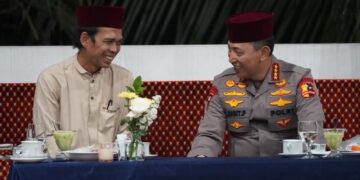 Jenderal Listyo dan UAS Berdialog Hingga Tengah Malam di Rimbo Panjang: Membahas Aspirasi Rakyat, Media Sosial, hingga Masa Depan Green Policing
