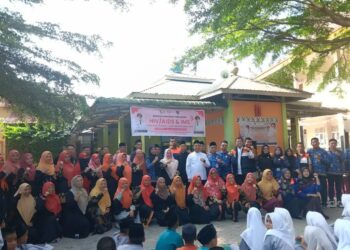 Cegah HIV/AIDS Sejak Dini, Wawako Pekanbaru Bersama Dinkes dan KPA Edukasi Pelajar SMP