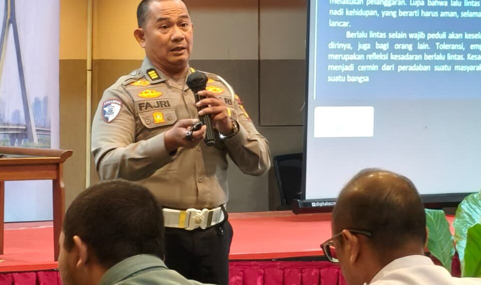 “Drive Safe, Serve Better” 2026: Ditlantas Polda Riau Perkuat Profesionalisme Pengemudi Angkutan Umum dan Budaya Keselamatan”