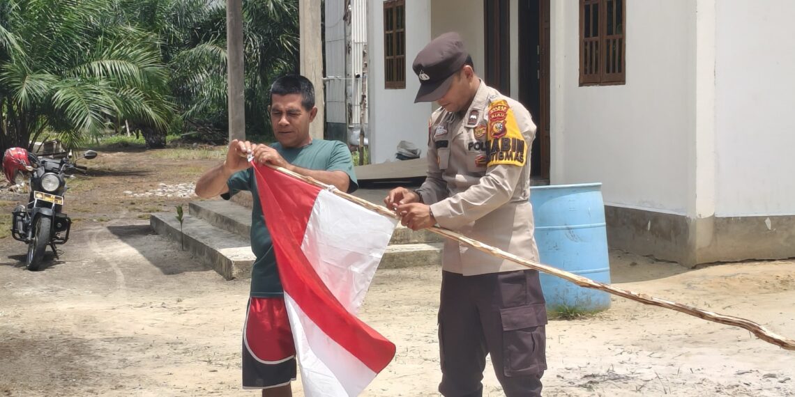 Merah Putih Berkibar di Sungai Apit, Polsek Ajak Warga Semarakkan HUT ke-81 Kemerdekaan RI