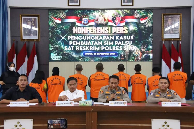 Sindikat Pembuat dan Pengedar SIM Palsu di Riau Dibongkar Polres Siak, 8 Tersangka Diamankan