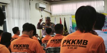 Polantas Karib Edukasi Mahasiswa Baru STT Pekanbaru, Dorong Generasi Muda Jadi Pelopor Keselamatan Berlalu Lintas & Cinta Lingkungan