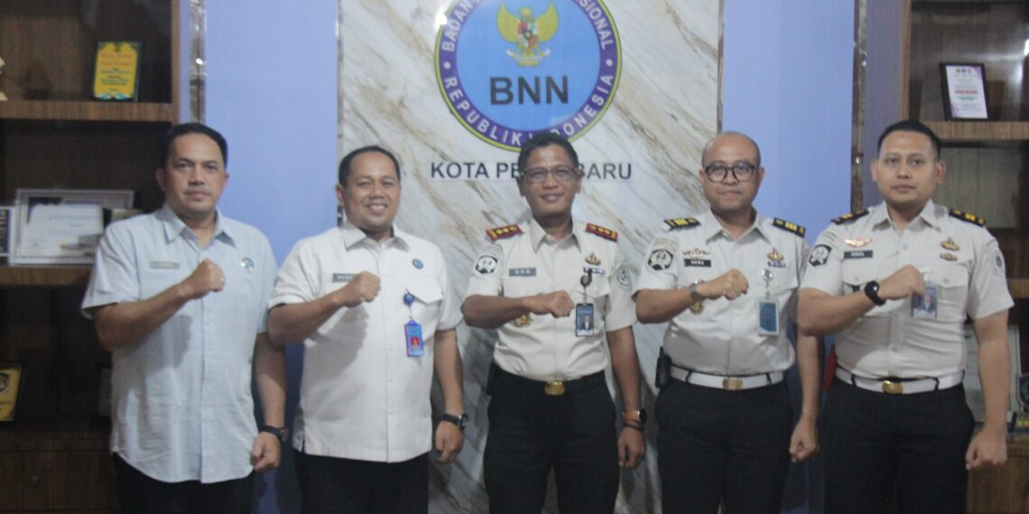 Perkuat Sinergi, Kalapas Kelas IIA Pekanbaru Jalin Koordinasi dengan BNN dan Pengadilan Negeri