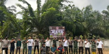 ‎Peringati HUT ke-81 TNI, Polsek Sungai Apit Ikut Tanam Pohon Serentak untuk Hijaukan Lingkungan