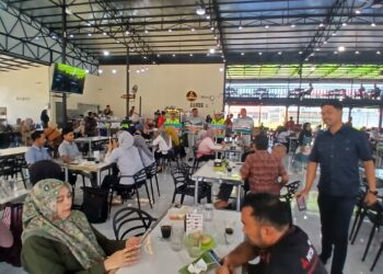 Polantas Karib Bersama Jasa Raharja Sambangi Warkop hingga Simpang Lampu Merah, Ingatkan Warga: Jangan Terobos Traffic Light!