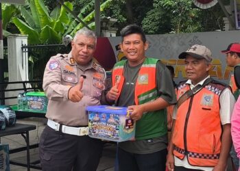Semarak HUT Lalu Lintas Bhayangkara ke-71, Ditlantas Polda Riau Gelar Baksos Bersama Ojol, Jukir dan Petugas Kebersihan