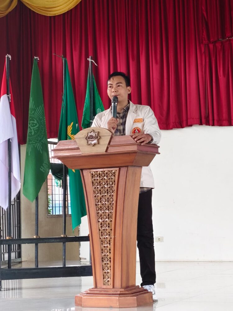 Pemuda Muhammadiyah Pelalawan mempertanyakan hasil tes uji lab sungai DLH penyebab alergi gatal masyarakat desa sungai ara