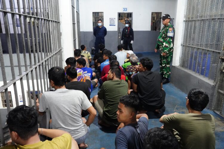 Perkuat Deteksi Dini, Rutan Pekanbaru Gelar Razia Gabungan Bersama Kanwil Ditjenpas Riau dan APH