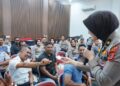 Cegah Kecelakaan Fatal, Ditlantas Polda Aceh Gembleng Pengemudi Hiace dan L300 di Terminal Lueng Bata