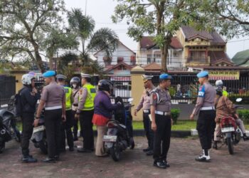 Hari Keempat Operasi Patuh Lancang Kuning 2026, Ditlantas dan Propam Polda Riau Gelar Gaktibplin Personel